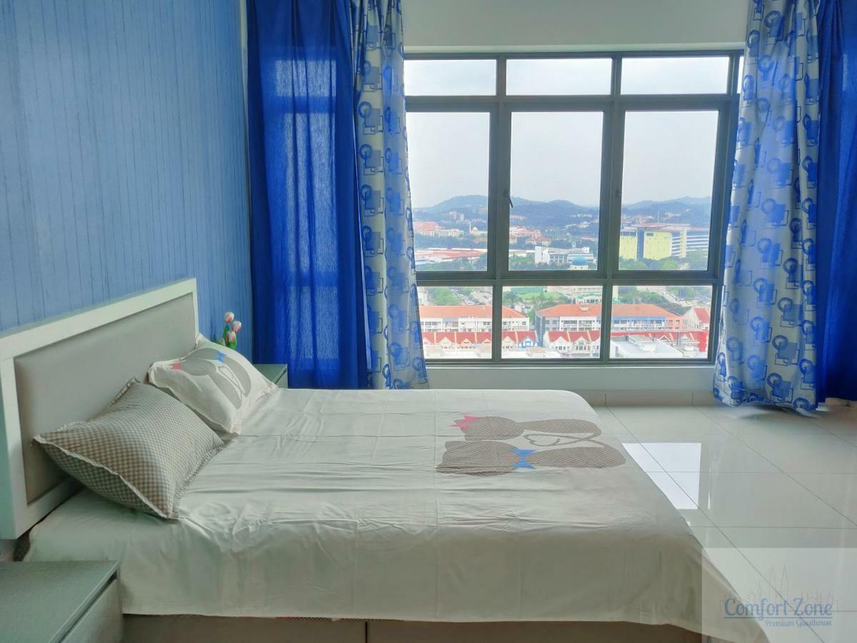 Comfort Zone Premium Guesthouse @ Evo 班吉 外观 照片